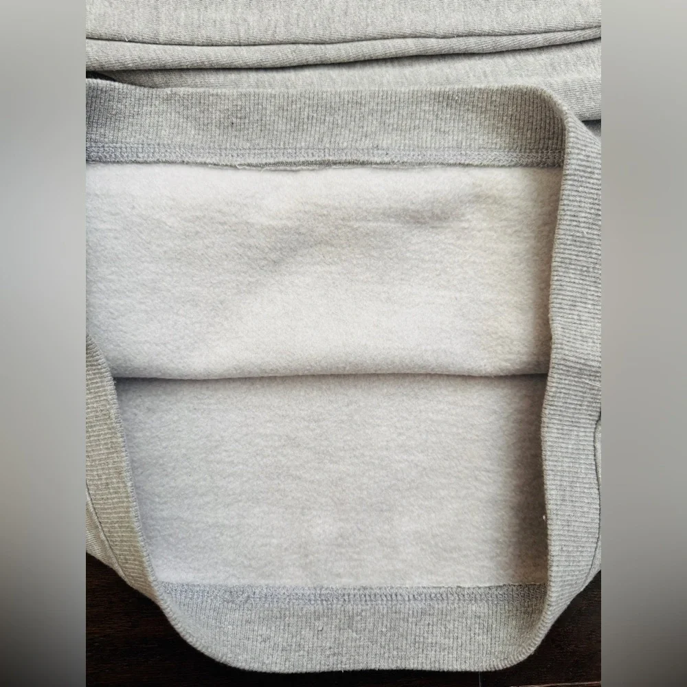 Tracksuit - Picture 4 of 4